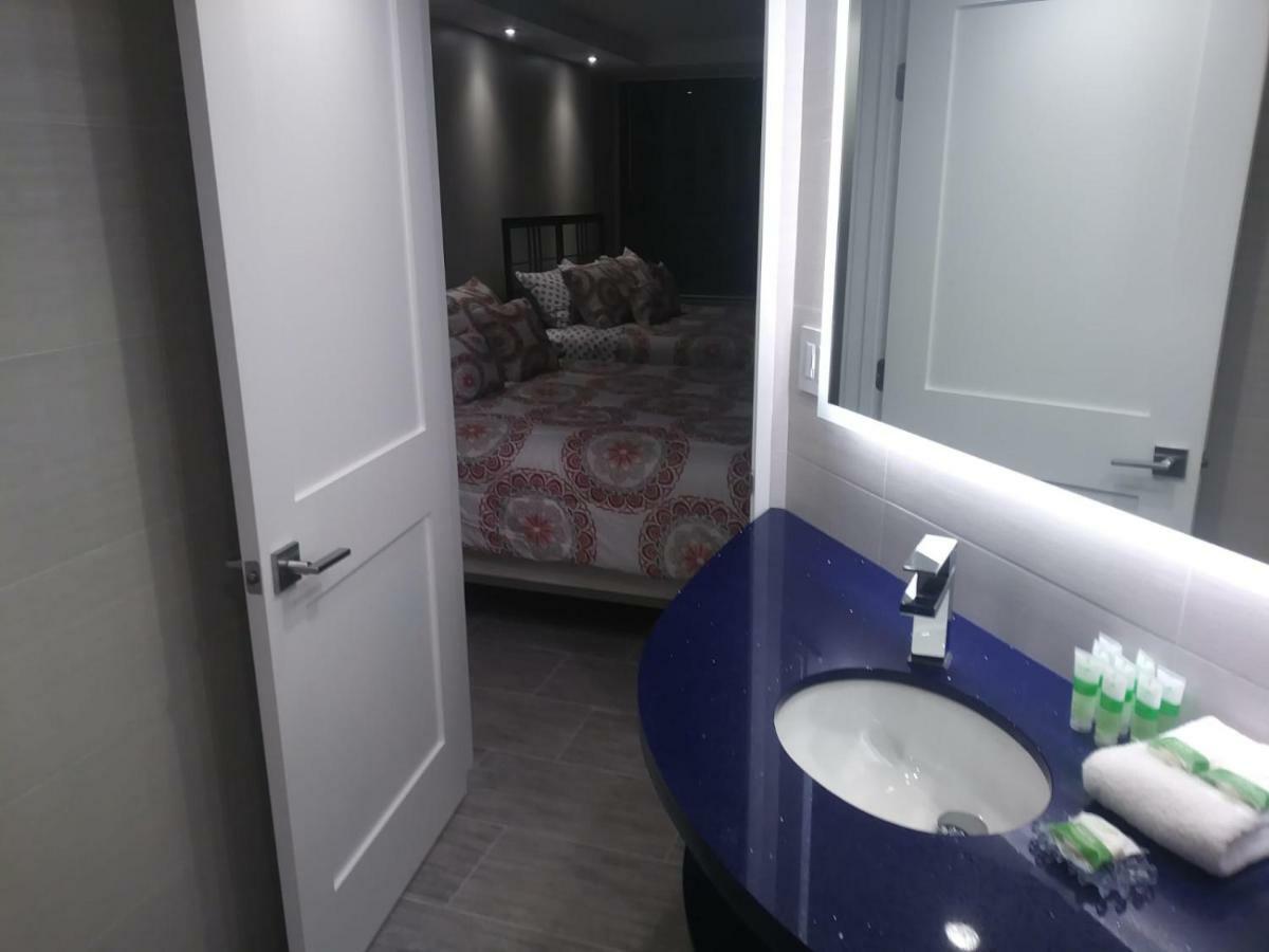 Beachfront Suites Apartamento *
